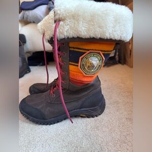 Women's Ugg Pendleton wool Adirondack 2 size 11